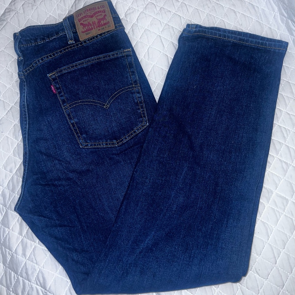 Levi’s 505 Men’s Jeans 38x32 Dark Blue Wash Straight Fit Classic Denim Like New